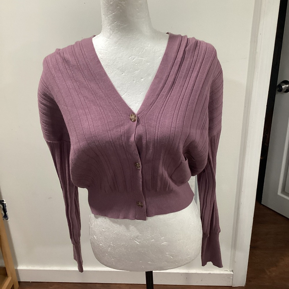 Lavender Sketch  Cropped Sweater Small Color Lavender